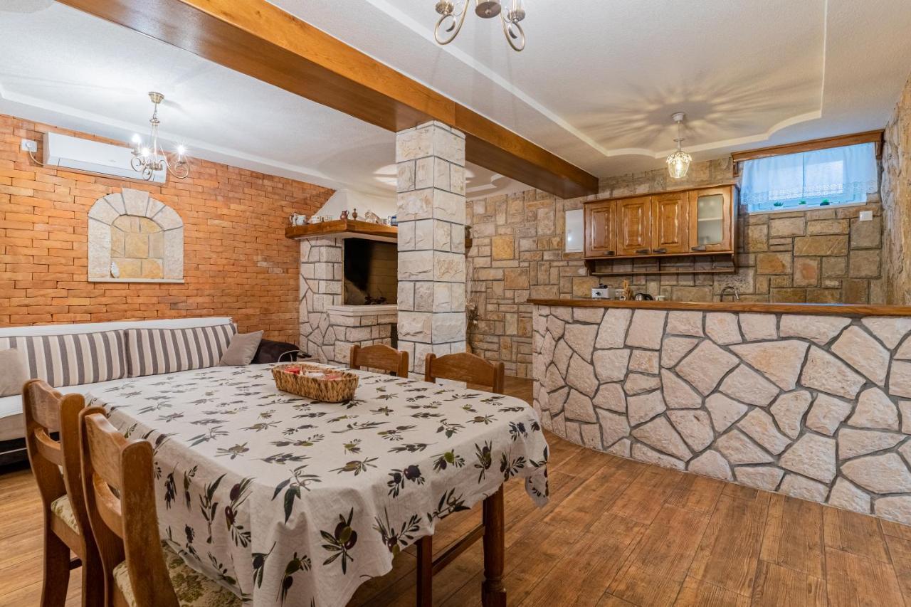 Apartment Jurasic Orlec 外观 照片