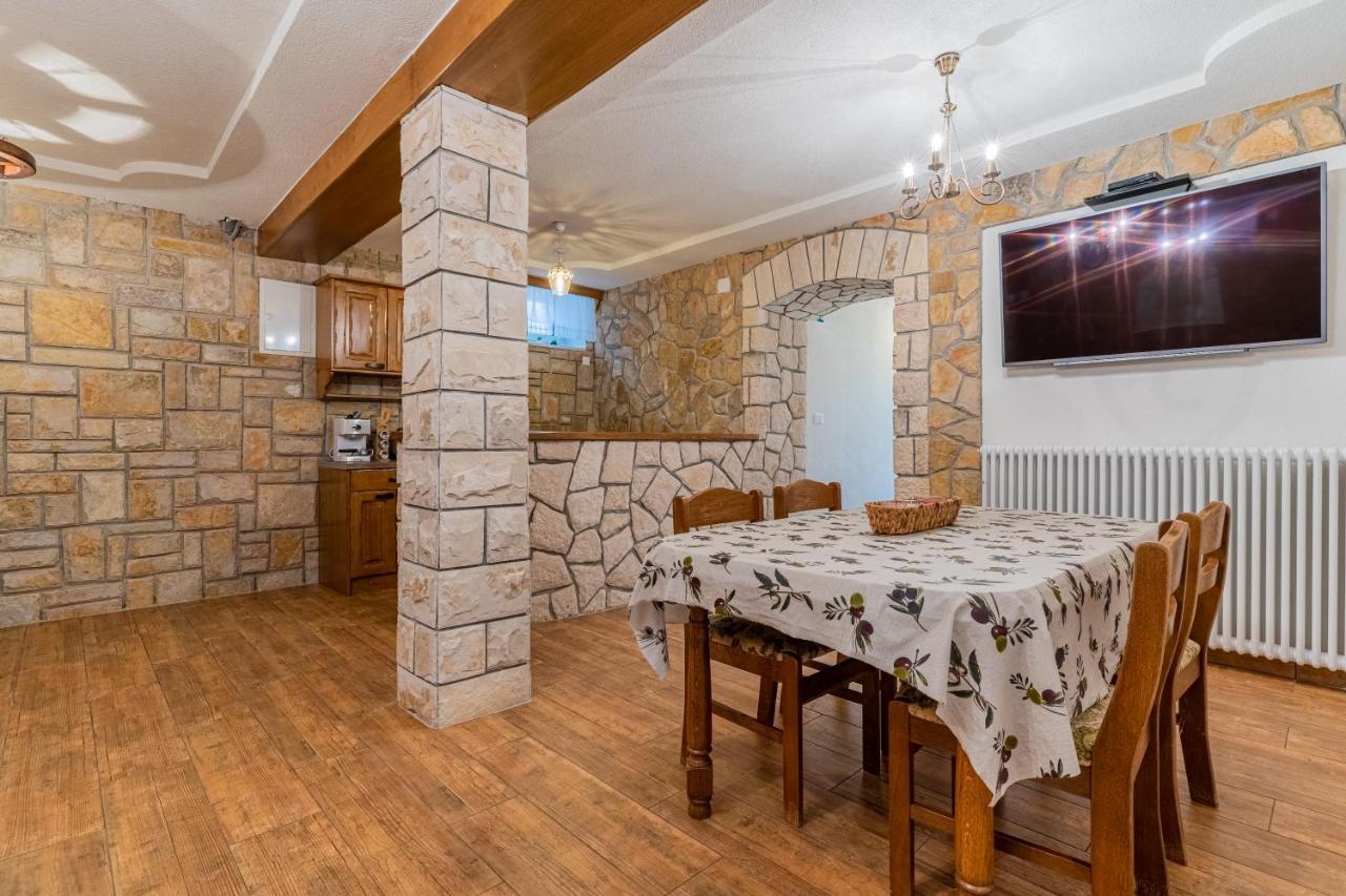 Apartment Jurasic Orlec 外观 照片